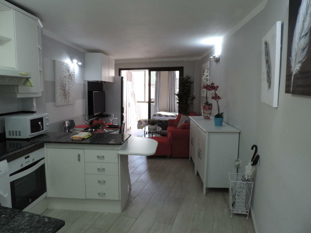 Piso Puerto Naos A 1 Minuto De La Playa Apartment Puerto De Naos Exterior photo